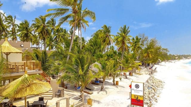 9-Day Tanzania Safari and Zanzibar Beaches