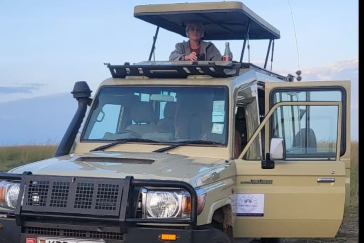 White Plains Safaris